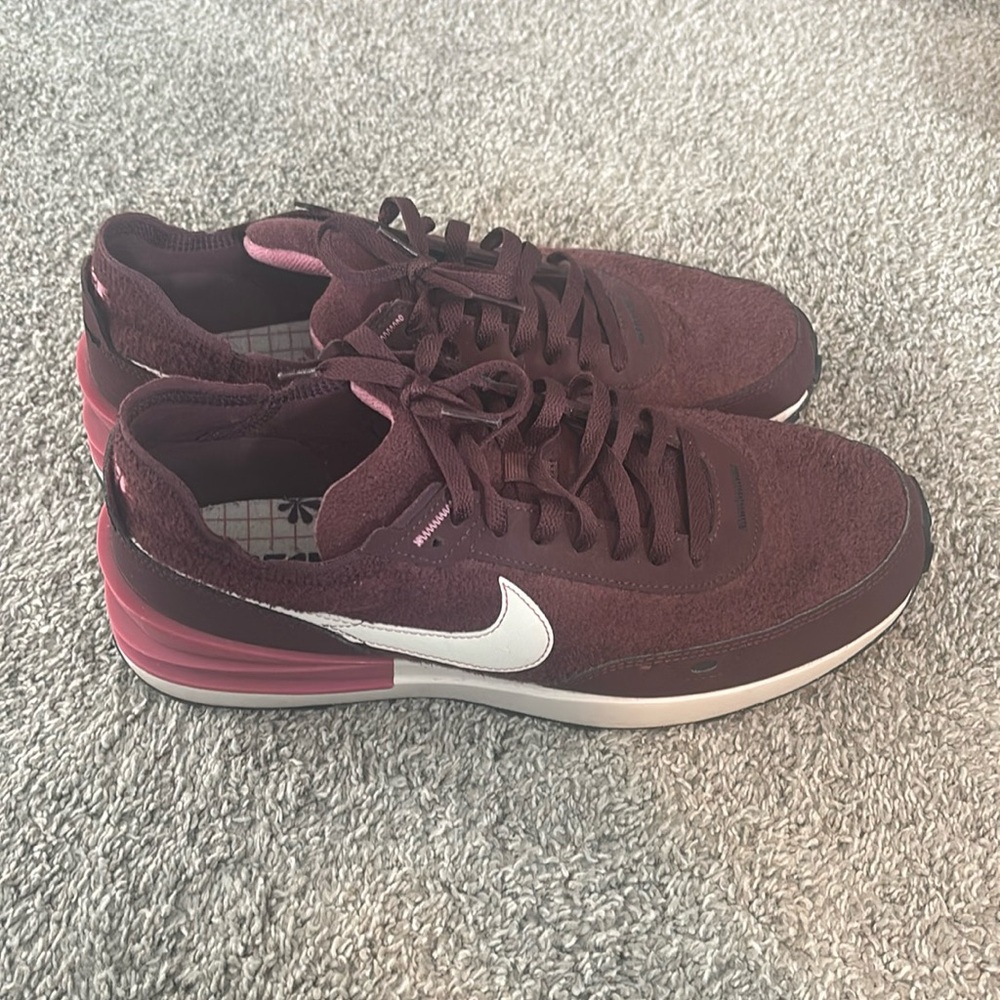 Nike Women’s Waffle One SE